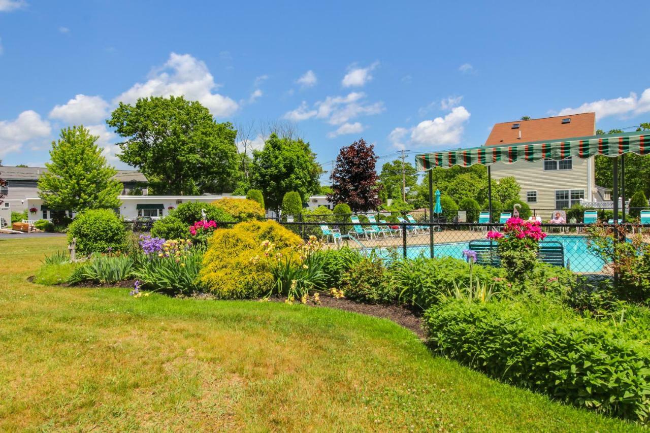 The Holiday House Condominiums Wells Exterior photo